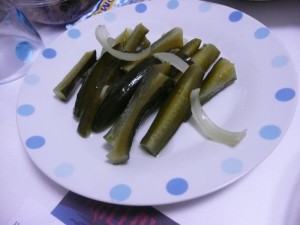 süß-sauer eingelegte Gurken