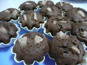 Schokoladenmuffins mit Birne
